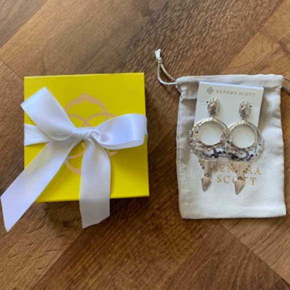 🆕 Kendra Scott Shiva Earrings - Picture 4 of 11